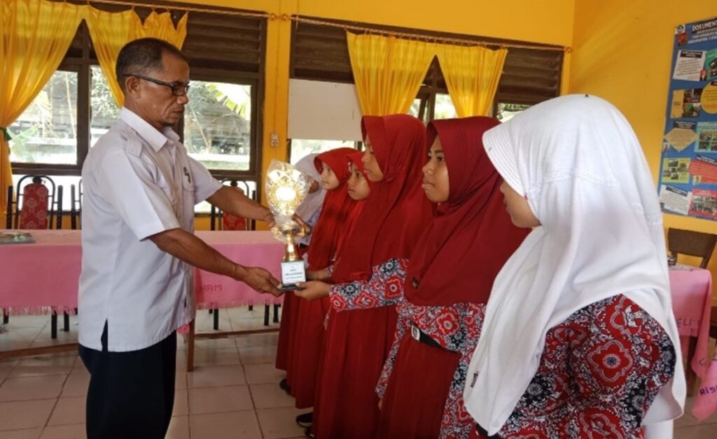 JUARA 1 LOMBA QASIDAH